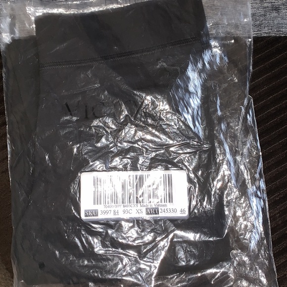 Pink Victoria’s Secret Sz S Bra,S XS BLK LEGGINGS - Picture 3 of 6